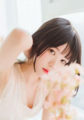 日本动漫内衣办公室