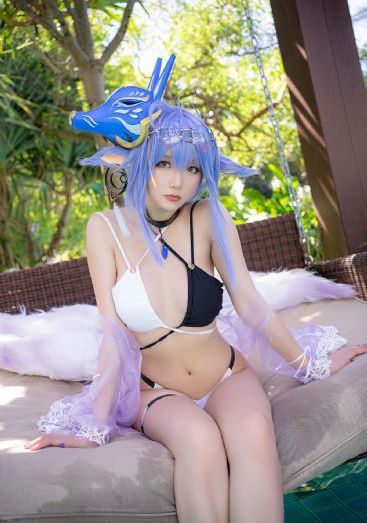锦衣之下